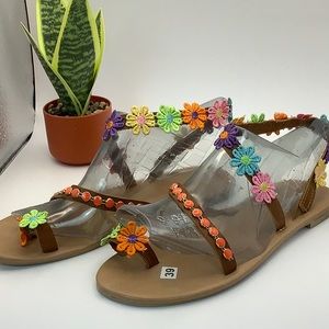 CHICME Floral crochet sandals in mixed colors with beading. Size 39.